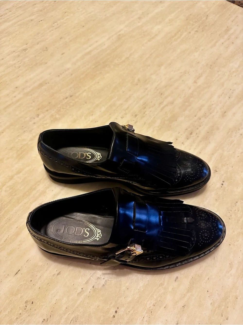 Tod's Black Leather Fringe Kiltie Loafers Size 7 - Picture 6 of 6